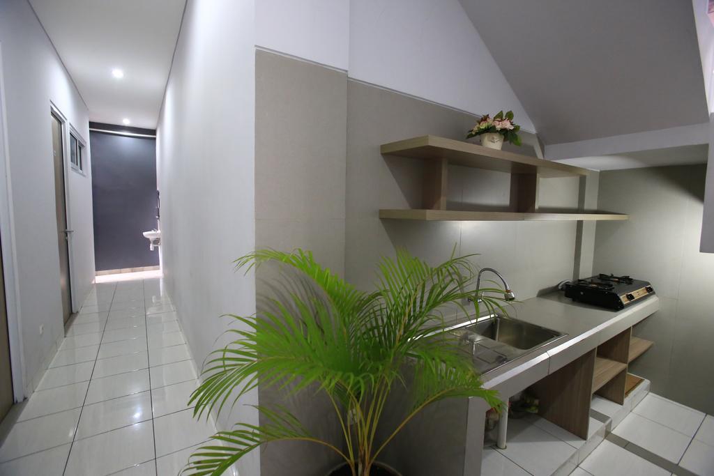 Reddoorz @ Karet Pedurenan 2 雅加达 外观 照片