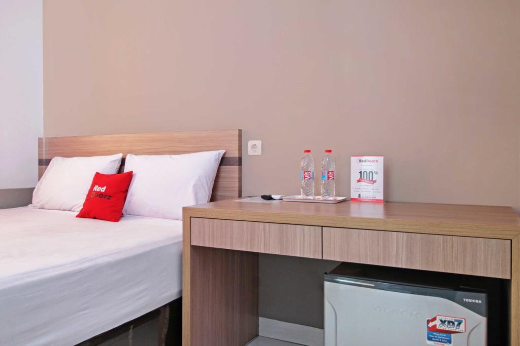 Reddoorz @ Karet Pedurenan 2 雅加达 外观 照片