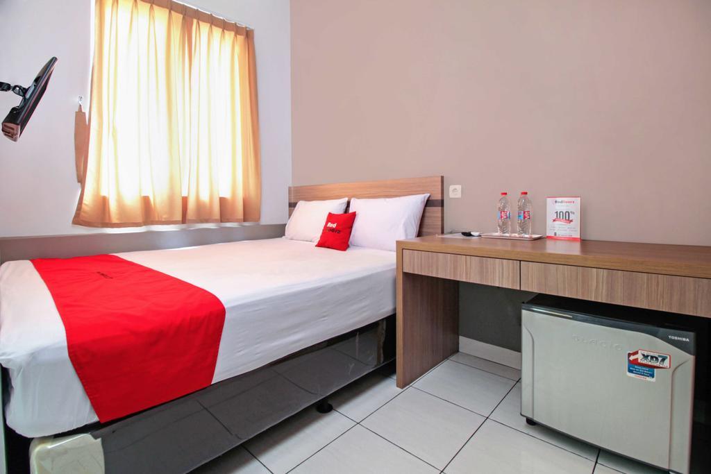 Reddoorz @ Karet Pedurenan 2 雅加达 外观 照片