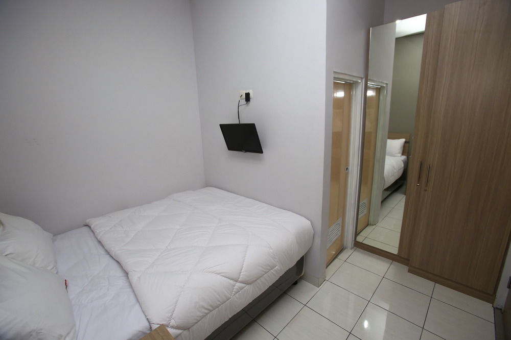 Reddoorz @ Karet Pedurenan 2 雅加达 外观 照片